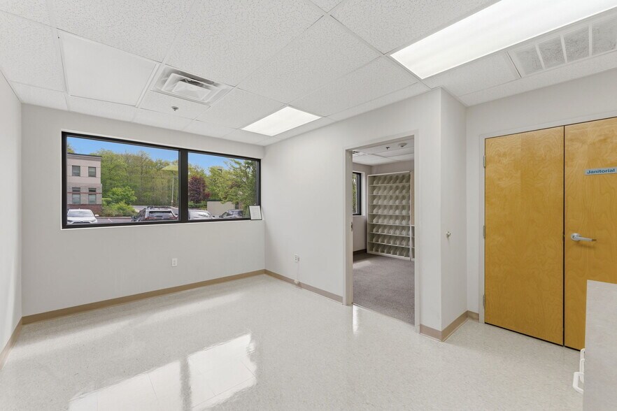 More Photos Of 2138 Mendon Rd, Cumberland Medical For Sale