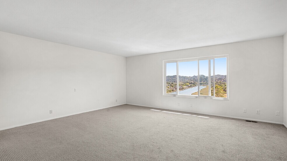 More Photos Of 151-153 Upper Via Casitas, Greenbrae Apartments For Sale