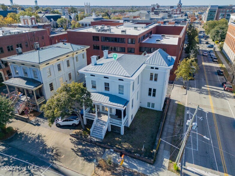 More Photos Of 19 N 5th Ave, Wilmington Office For Sale