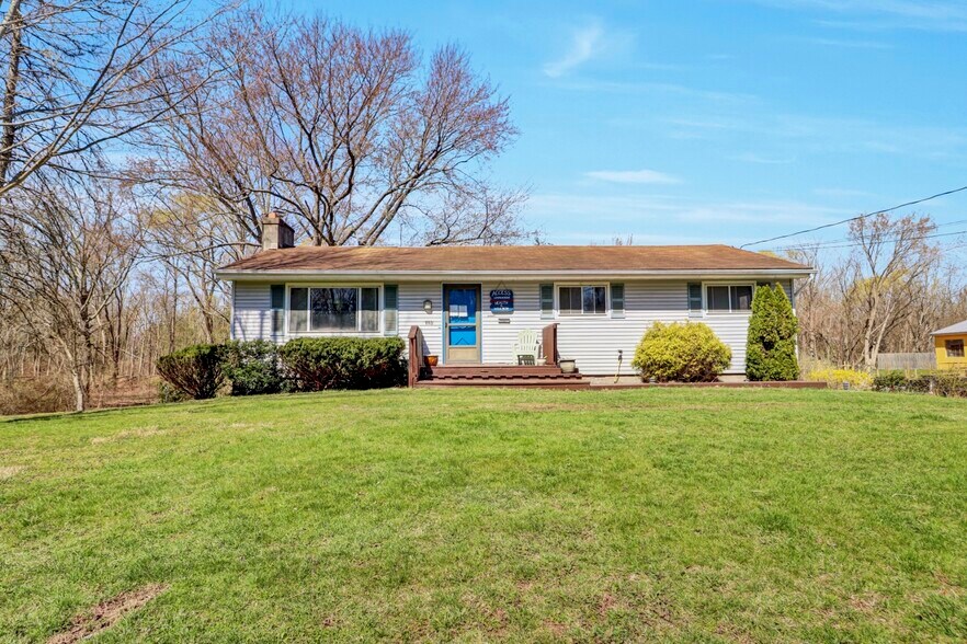 Primary Photo Of 113 N Chestnut St, New Paltz Office Residential For Lease