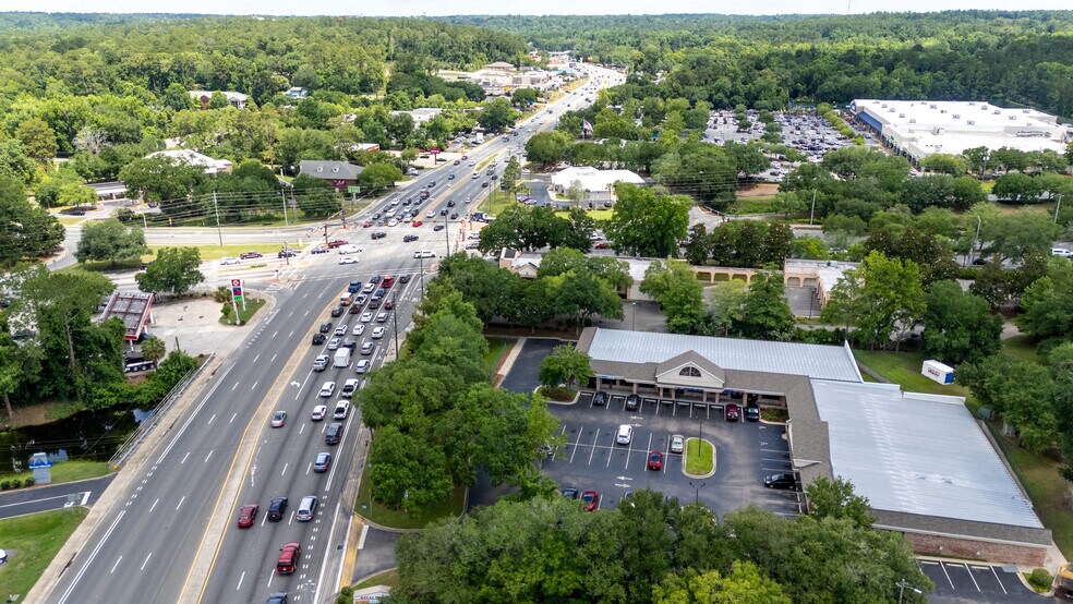 More Photos Of 1989 Capital Cir NE, Tallahassee Freestanding For Sale