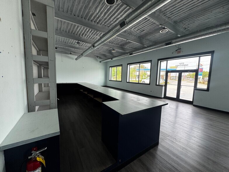 More Photos Of 3701 Ogeechee Rd, Savannah Freestanding For Lease