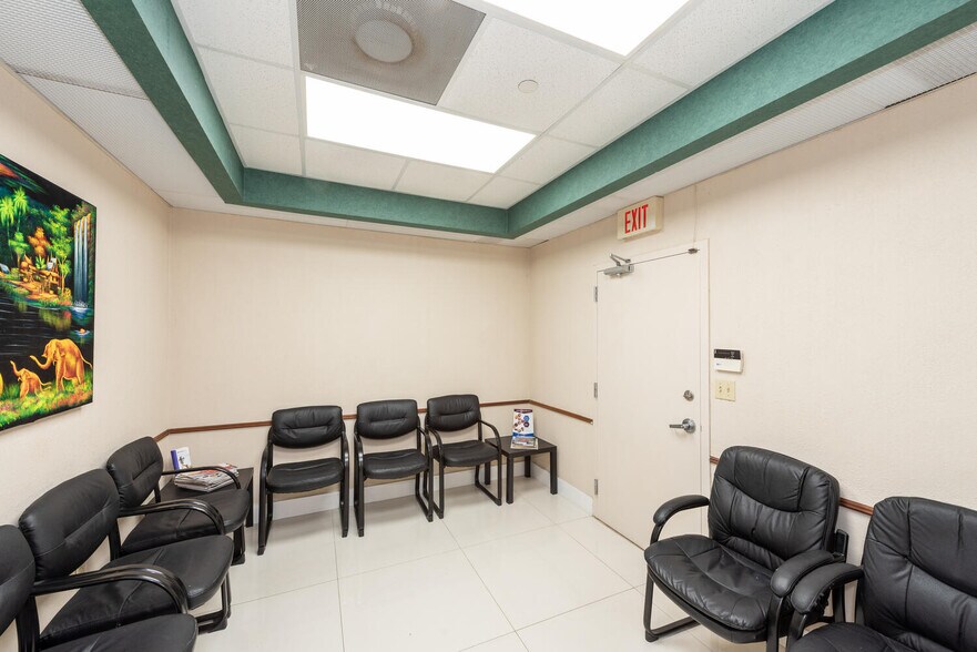 More Photos Of 2645 SW 37th Ave, Miami Medical For Lease