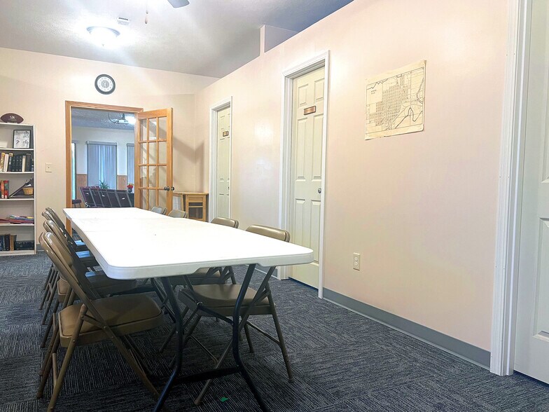 More Photos Of 418 S 14th St, Wymore General Retail For Sale