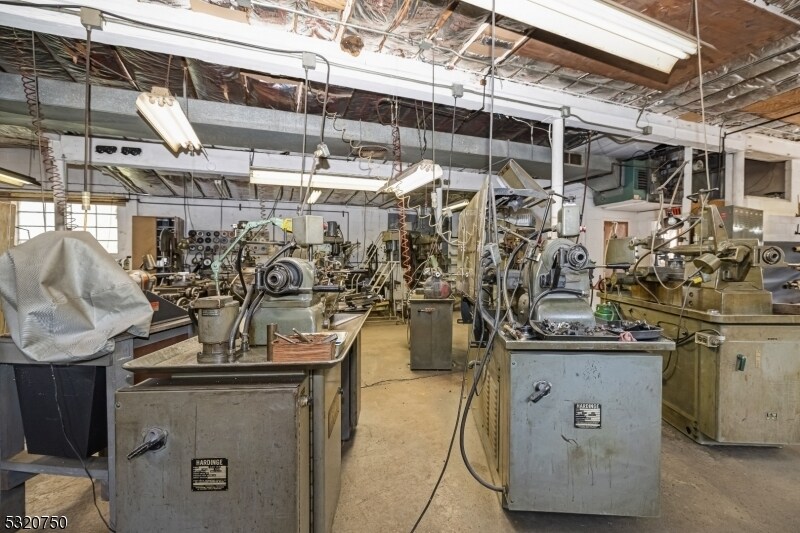 More Photos Of 22 Franklin Ave, Clifton Warehouse For Sale