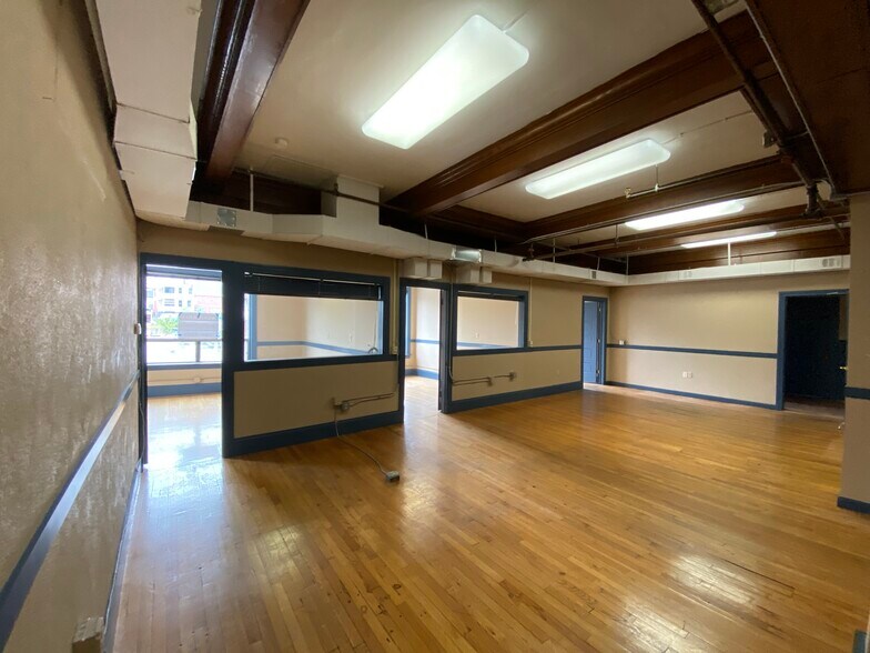 More Photos Of 31 S Main St, Concord General Retail For Sale