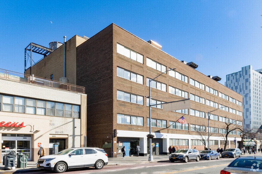 Primary Photo Of 9015-9027 Sutphin Blvd, Jamaica Office For Lease