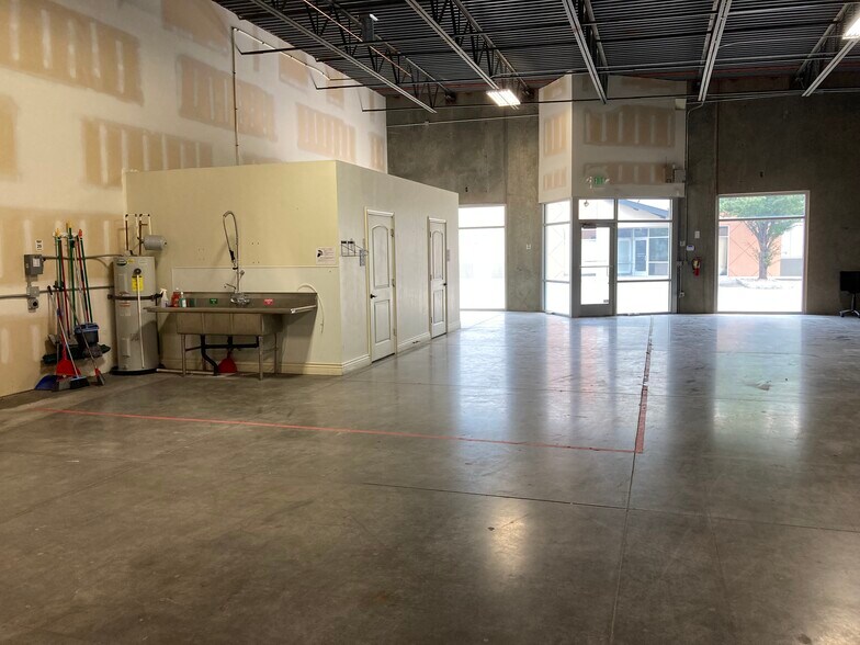 More Photos Of 141-145 W 900 N, Springville Light Distribution For Sale