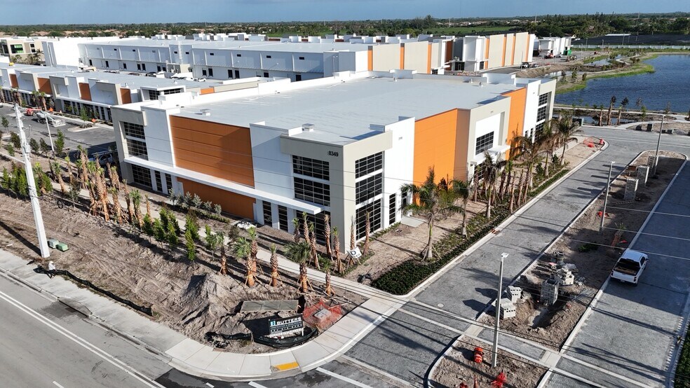 More Photos Of 8289 Boynton Beach Blvd, Boynton Beach Unknown For Lease