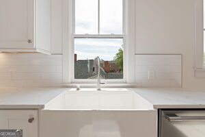 More Photos Of 68 Linton St, Woodstock Apartments For Sale