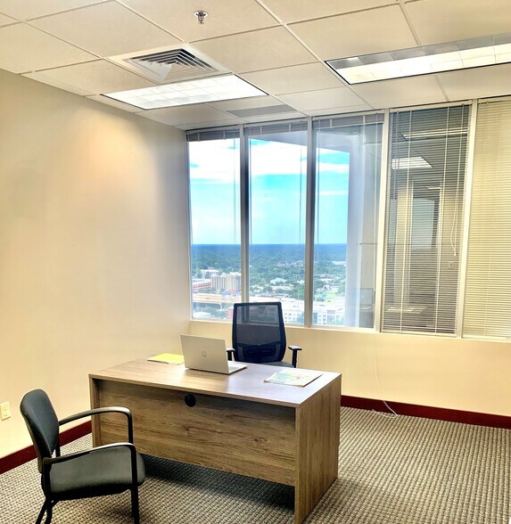 More Photos Of 1301 Riverplace Blvd, Jacksonville Office For Lease