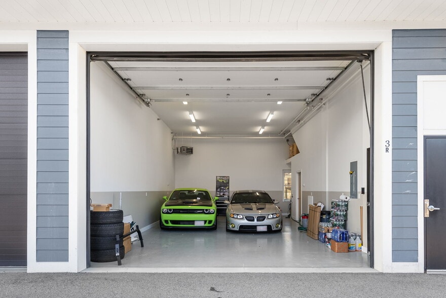 More Photos Of 42 Felton St, Waltham Warehouse For Lease