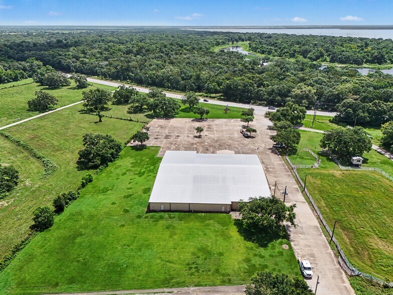More Photos Of 37310 FM 521 Rd, Brazoria Distribution For Lease