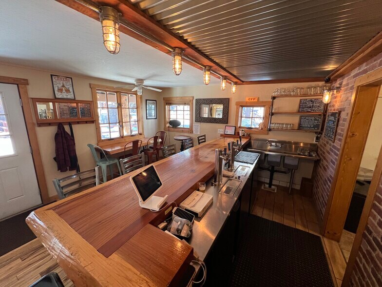 More Photos Of 963 3rd St, South Lake Tahoe Office Residential For Sale