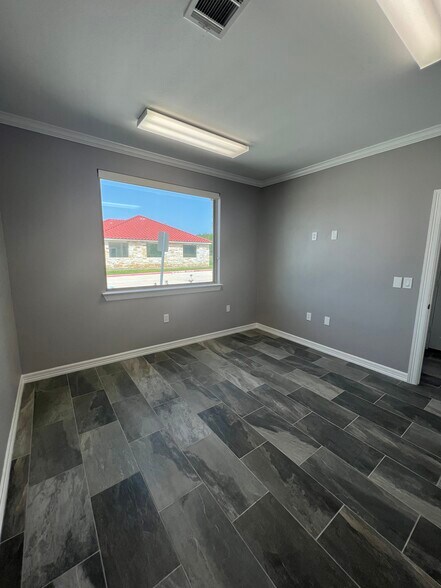 More Photos Of 2743 Smith Ranch Rd, Pearland Loft Creative Space For Sale