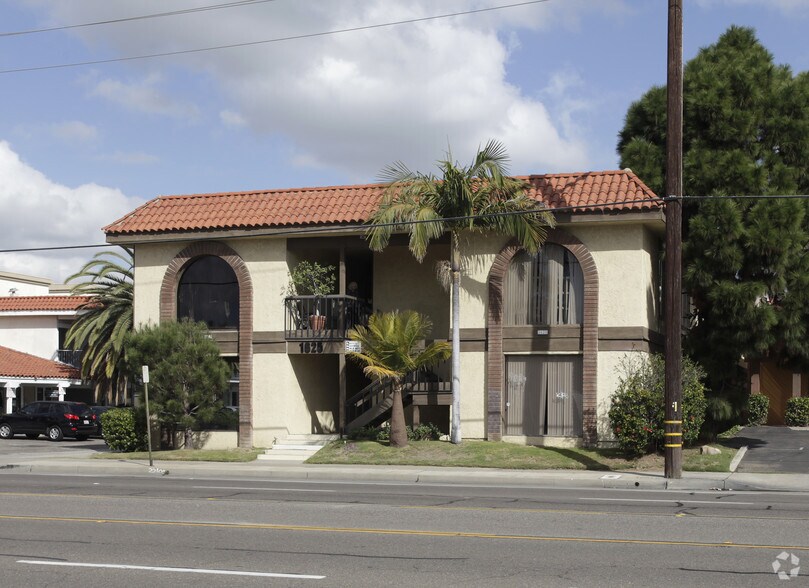 More Photos Of 1625 E 17th St, Santa Ana Office For Lease