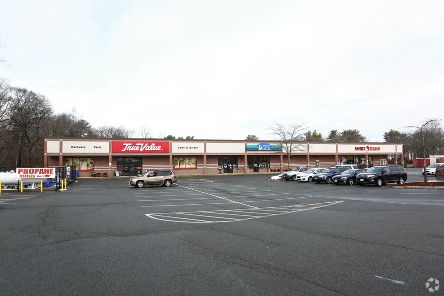 More Photos Of 521-551 Washington St, Stoughton Freestanding For Lease