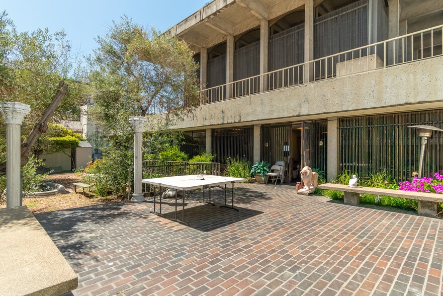 More Photos Of 449 Alvarado St, Monterey General Retail For Sale