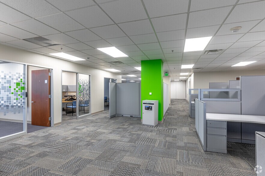 More Photos Of 5615 Highpoint Dr, Irving Office For Sale