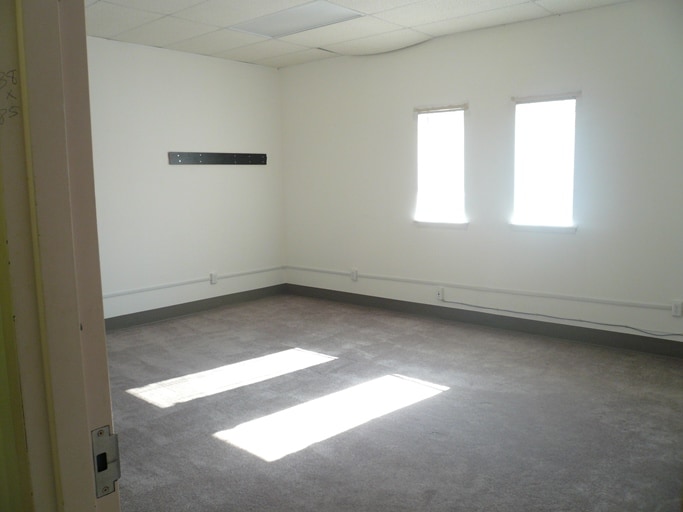 More Photos Of 31-33 Industrial Hwy, Essington Warehouse For Sale