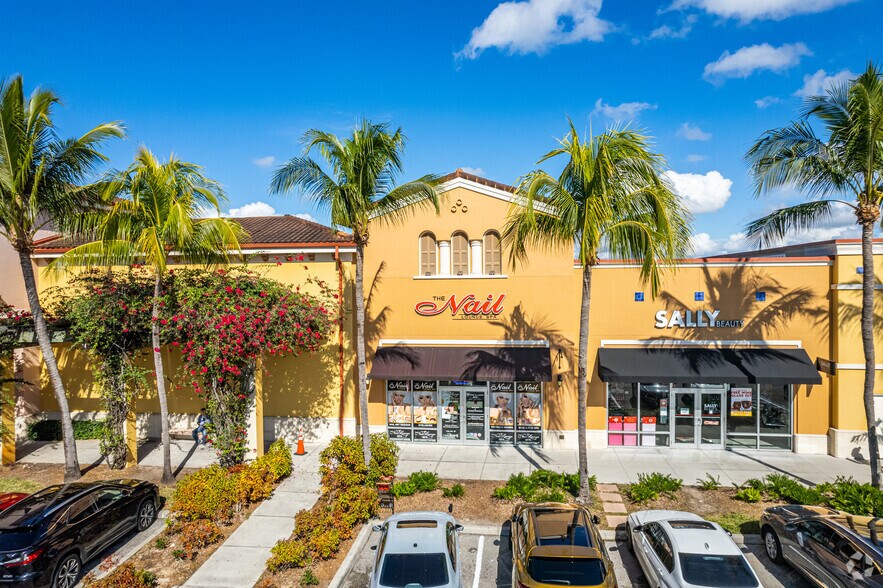 More Photos Of 8012-8024 Mediterranean Dr, Estero General Retail For Lease