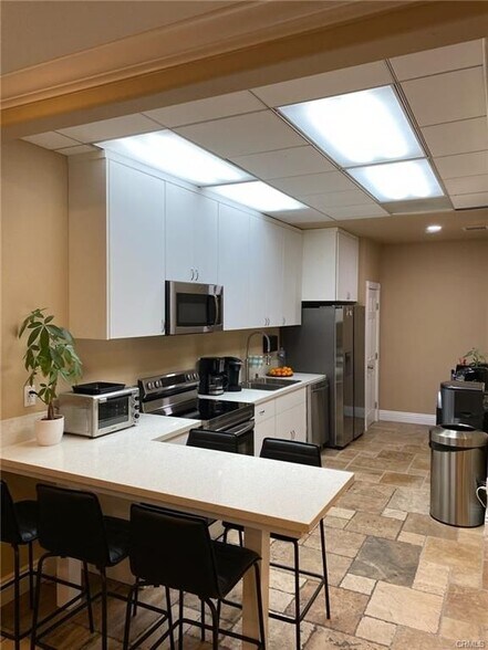 More Photos Of 17702 Mitchell N, Irvine Light Manufacturing For Lease