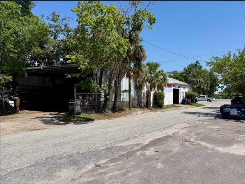 More Photos Of 4200 E 7th Ave, Tampa Light Distribution For Lease