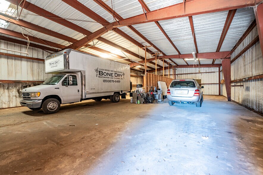 More Photos Of 805 Westover blvd, Albany Flex For Sale