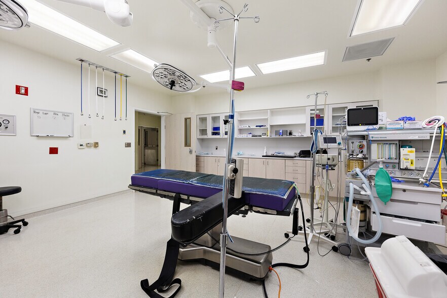 More Photos Of 3610 N University Dr, Nacogdoches Healthcare For Sale