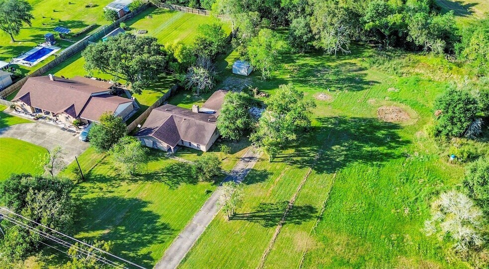 More Photos Of 10922 FM 1764 Rd, Santa Fe Specialty For Sale