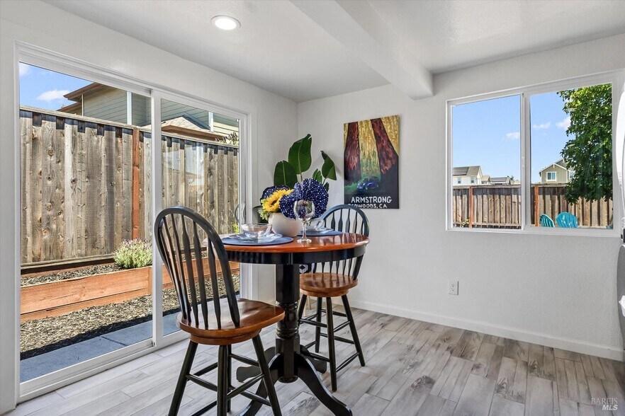 More Photos Of 2113 Dennis Ln, Santa Rosa Multifamily For Sale