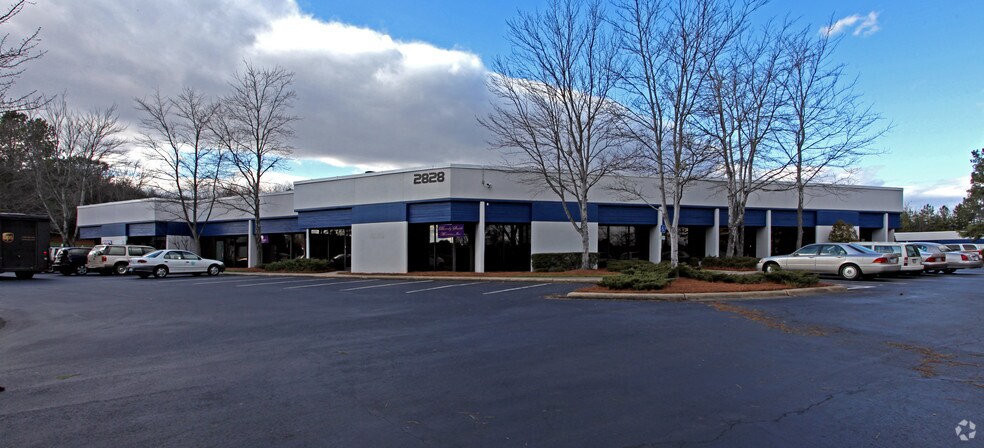 More Photos Of 2828 Queen City Dr, Charlotte Flex For Sale