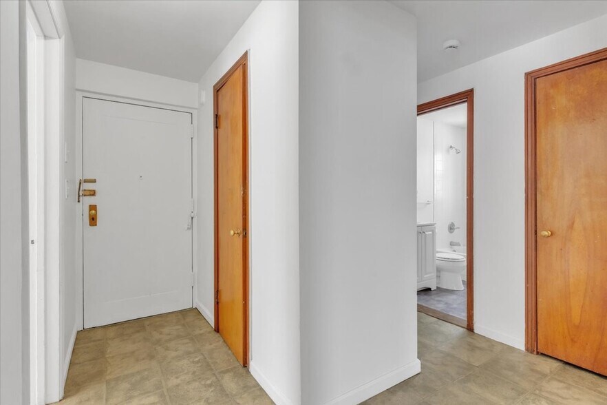 More Photos Of 70 McKinley Pkwy, Buffalo Multifamily For Sale