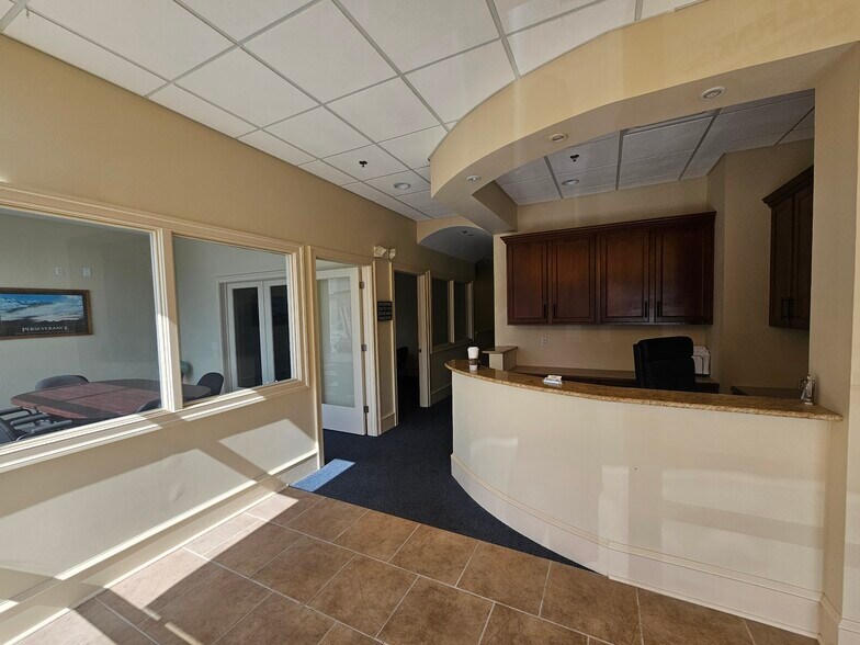 More Photos Of 833 Lincoln Ave, West Chester Light Distribution For Sale