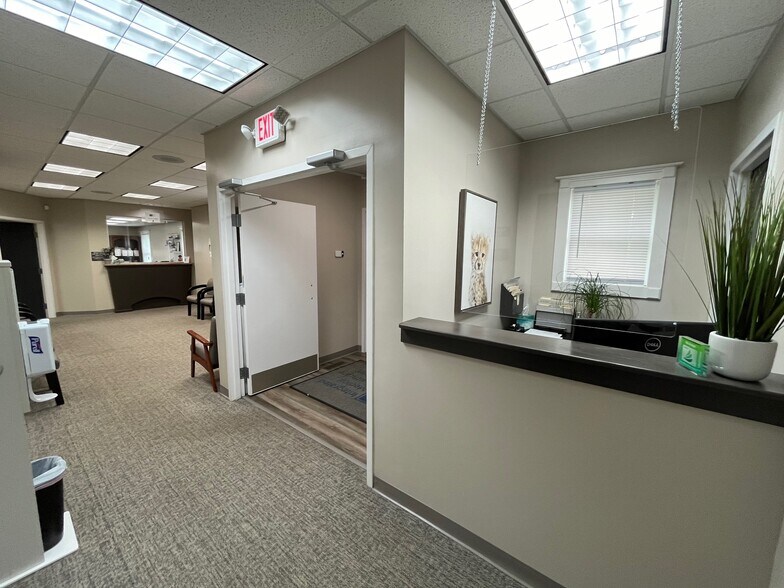 More Photos Of 600 Stony Brook Ct, Newburgh Medical For Sale