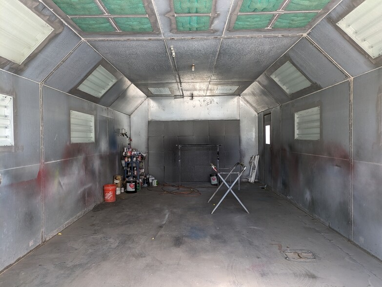 More Photos Of 22039 N 24th Ave, Phoenix Warehouse For Lease
