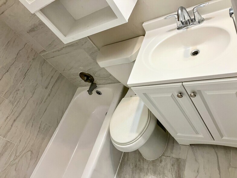 More Photos Of 3552 Morrison Rd, Denver Apartments For Sale