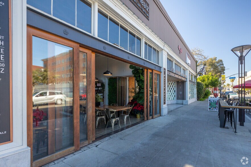 More Photos Of 412-420 E 4th St, Long Beach Storefront For Lease