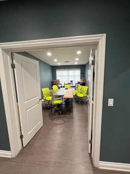 More Photos Of 3025 Beyer Blvd, San Diego Warehouse For Lease