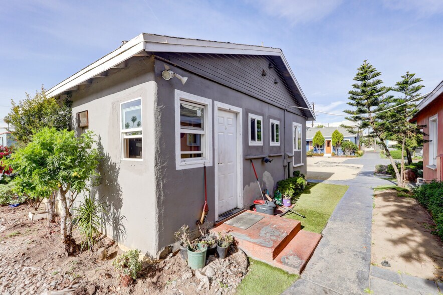 More Photos Of ,  Unknown For Sale