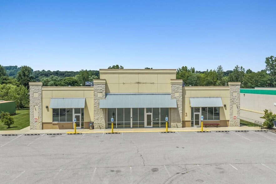 Primary Photo Of 600 Heisel St, Homestead Freestanding For Sale