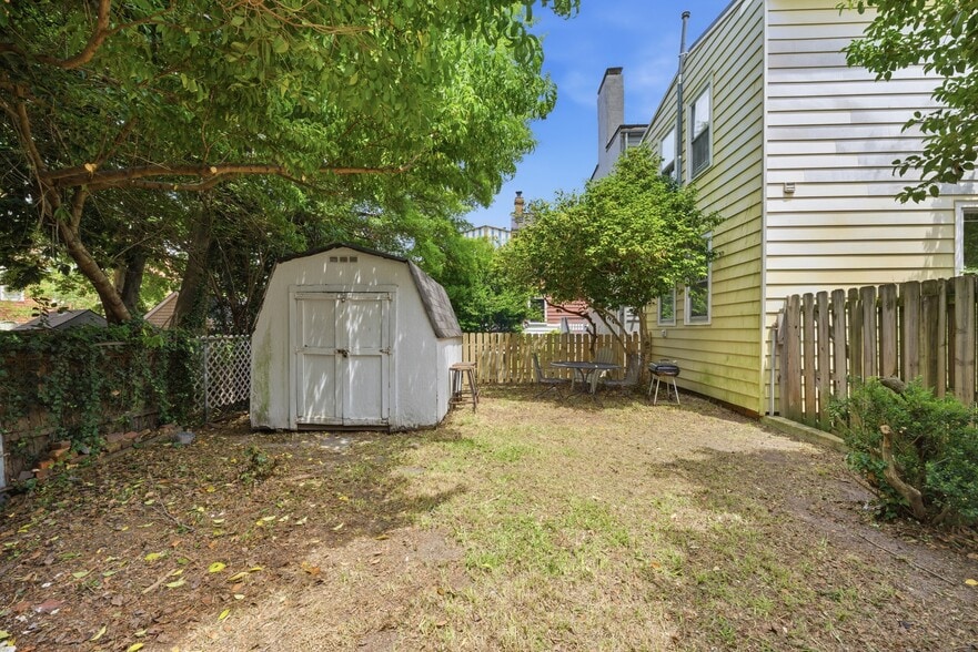 More Photos Of 367 Middle St, Portsmouth Apartments For Sale