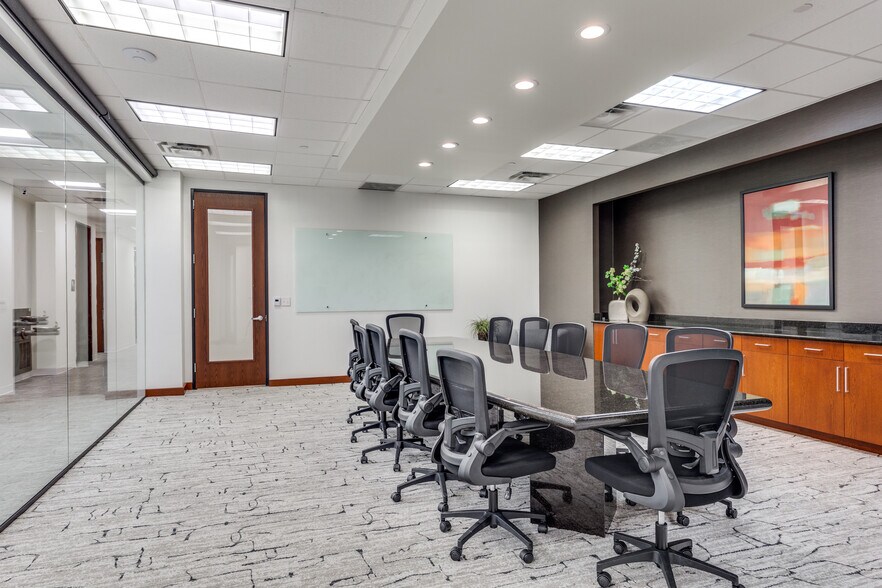 More Photos Of 5048 Tennyson Pky, Plano Office For Lease