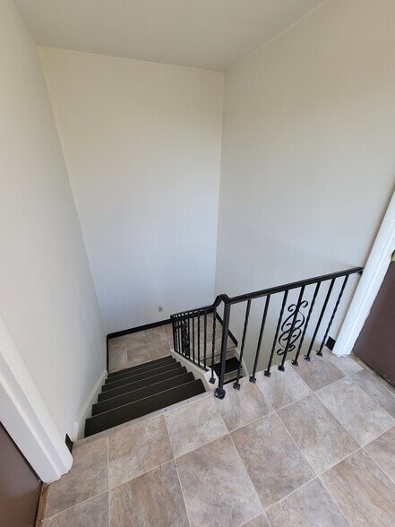 More Photos Of 6605 Hasler Ln, Cincinnati Apartments For Sale