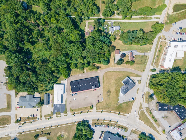 More Photos Of 2052-2070 Romig Rd, Akron Storefront For Sale