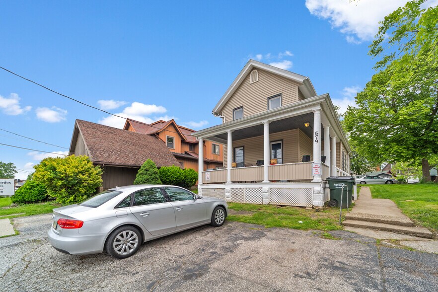 More Photos Of 579 Broadway Ave, Bedford Apartments For Sale