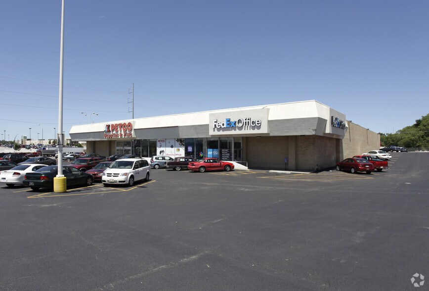 More Photos Of 7110 Dodge St, Omaha General Retail For Sale