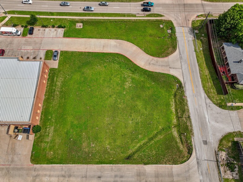 More Photos Of 1910 E Sublett Rd, Arlington Land For Lease