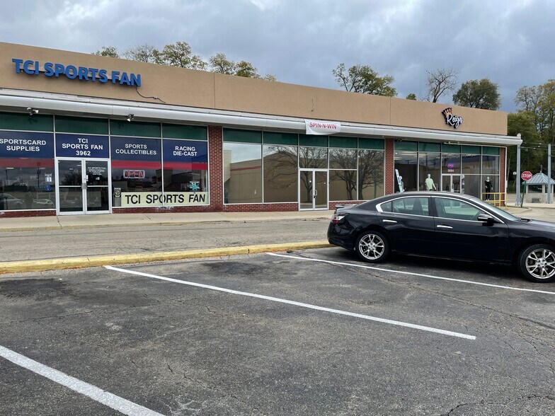 More Photos Of 3950-3964 Linden Ave, Dayton Storefront For Lease