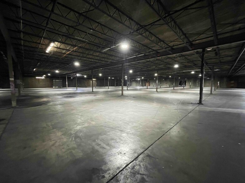 More Photos Of 1650 E Washington Ave, North Little Rock Warehouse For Lease